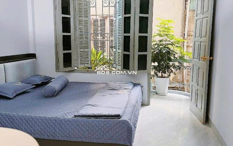 Bán nhà riêng Kim Đồng Hoàng Mai, giá 16.5 tỷ, dt 48m2, thang máy, siêu đẹp